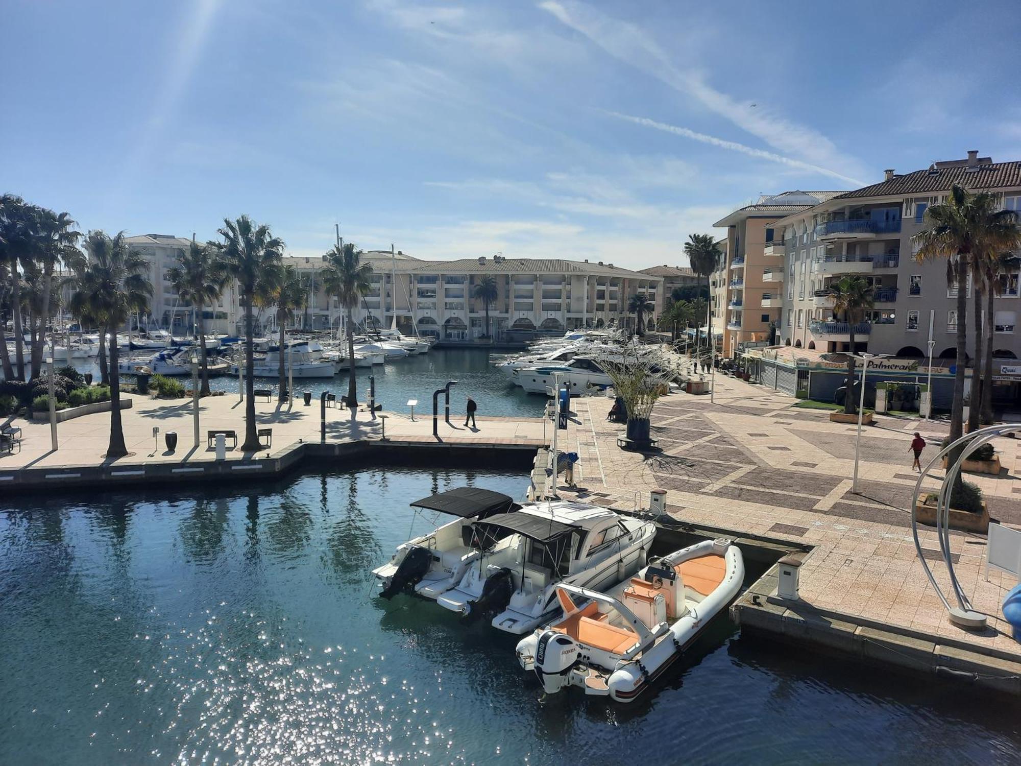 Coeur Marina Climatise Terrasse Parking Appartement Fréjus Buitenkant foto