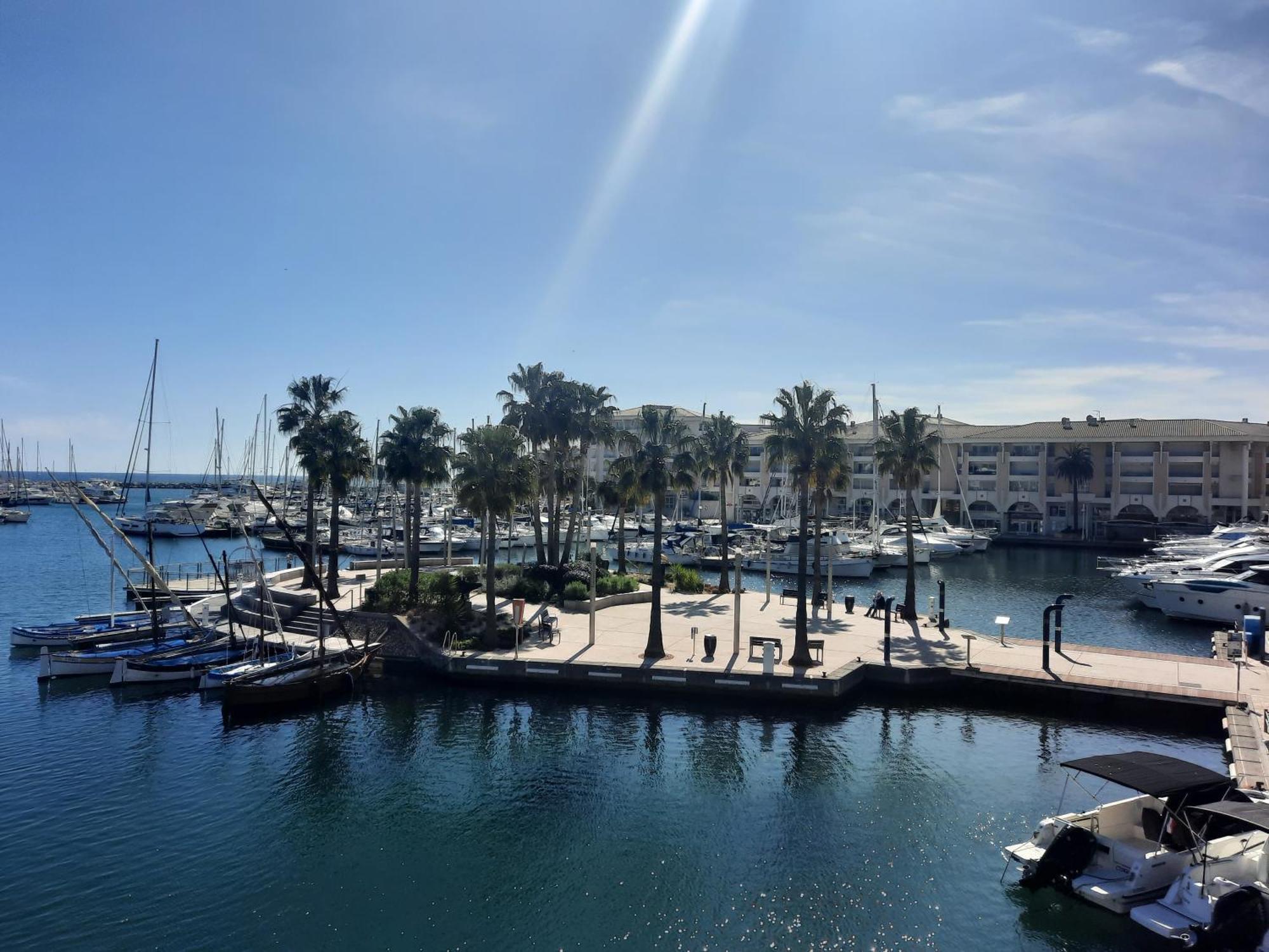 Coeur Marina Climatise Terrasse Parking Appartement Fréjus Buitenkant foto